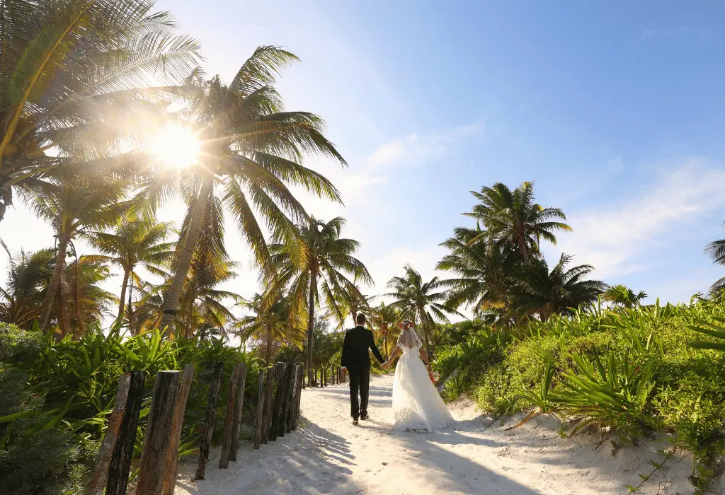 Weddings Thorne Travel Wedding Couple Beach Hawaii