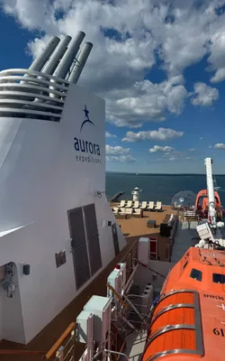 Cruise - Megan & Katie (3)