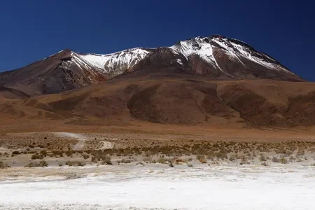 Treks and mountain adventures. (2)